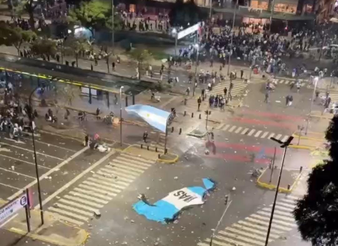 Kerusuhan Buenos Aires 15 Orang Ditangkap Usai Kerusuhan Suporter Argentina di Buenos Aires