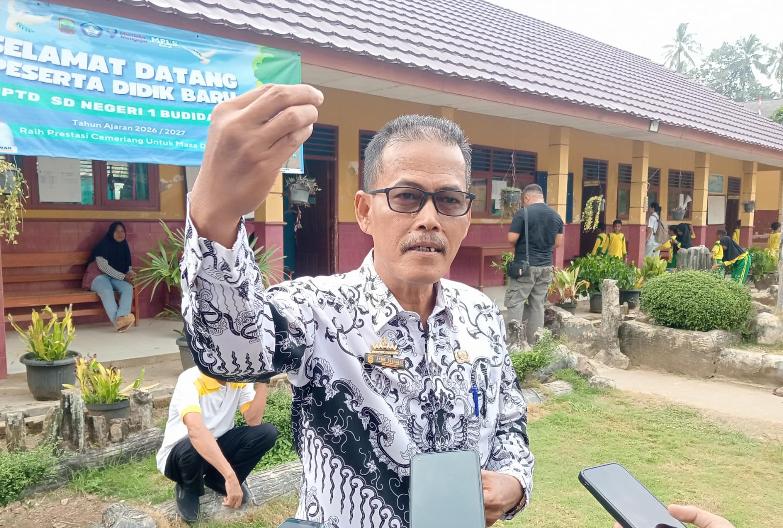 Kepala SDN 1 Budidaya, Andri Sugiarto