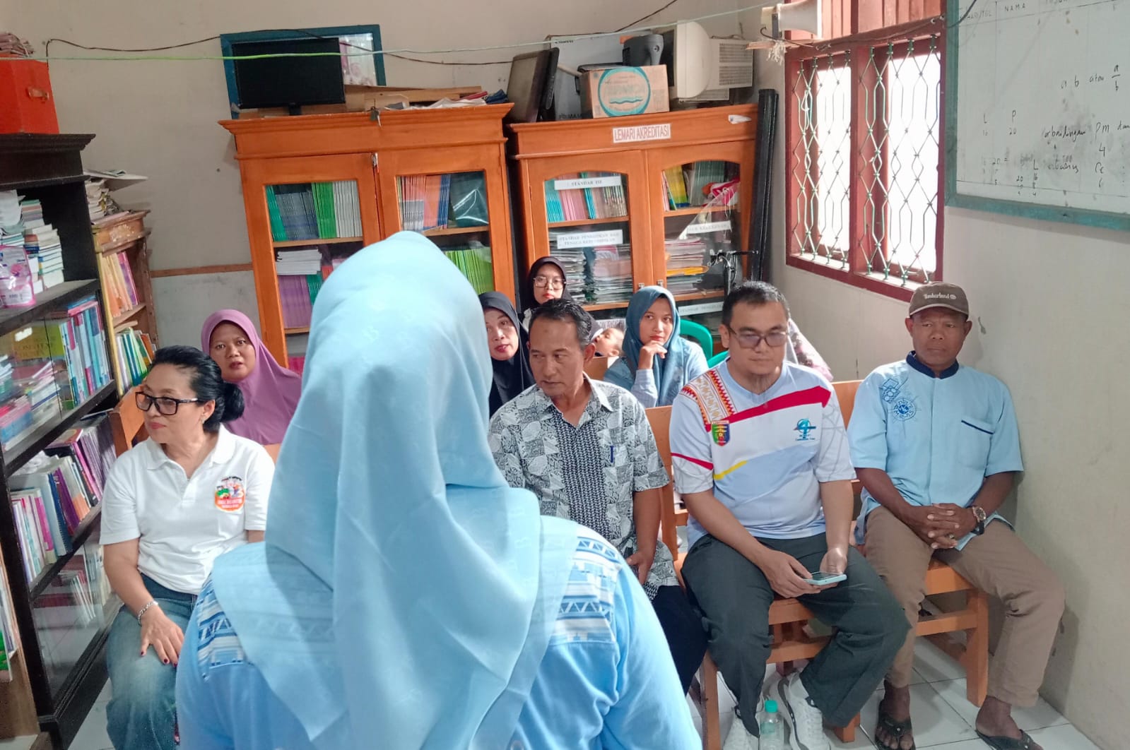 "Yang Tak Terlihat dari Anak-Anak yang Tampak Sehat" SDN 1 Budidaya