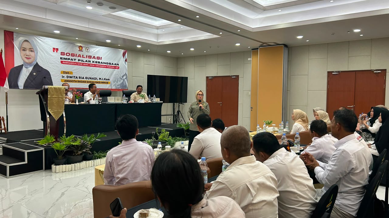 Dwita Ria Ajak Tokoh Masyarakat Tulang Bawang Tangkal Hoaks dan Jaga Persatuan Dwita Ria Ajak Tokoh Masyarakat Tulang Bawang Tangkal Hoaks dan Jaga Persatuan