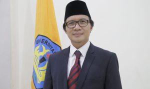Prof Rudy Daftar Bacarek Unila Usai Salat Jumat, Dikawal Elza Syarief