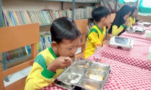 "Yang Tak Terlihat dari Anak-Anak yang Tampak Sehat" program Japfa for Kids di SDN 1 Budidaya Sidomulyo