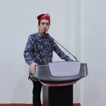 GenZ Terjebak di Antara Mesin Pintar dan Tagar Viral: Paradoks FOMO, Belajar, dan Aktivisme