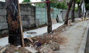 Drainase Jalan Sultan Agung Drainase Ditutup Plat Beton, Solusi Penataan atau Bom Waktu?