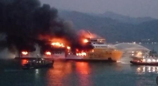 KMP Batumandi Terbakar, Seluruh Penumpang Berhasil Dievakuasi